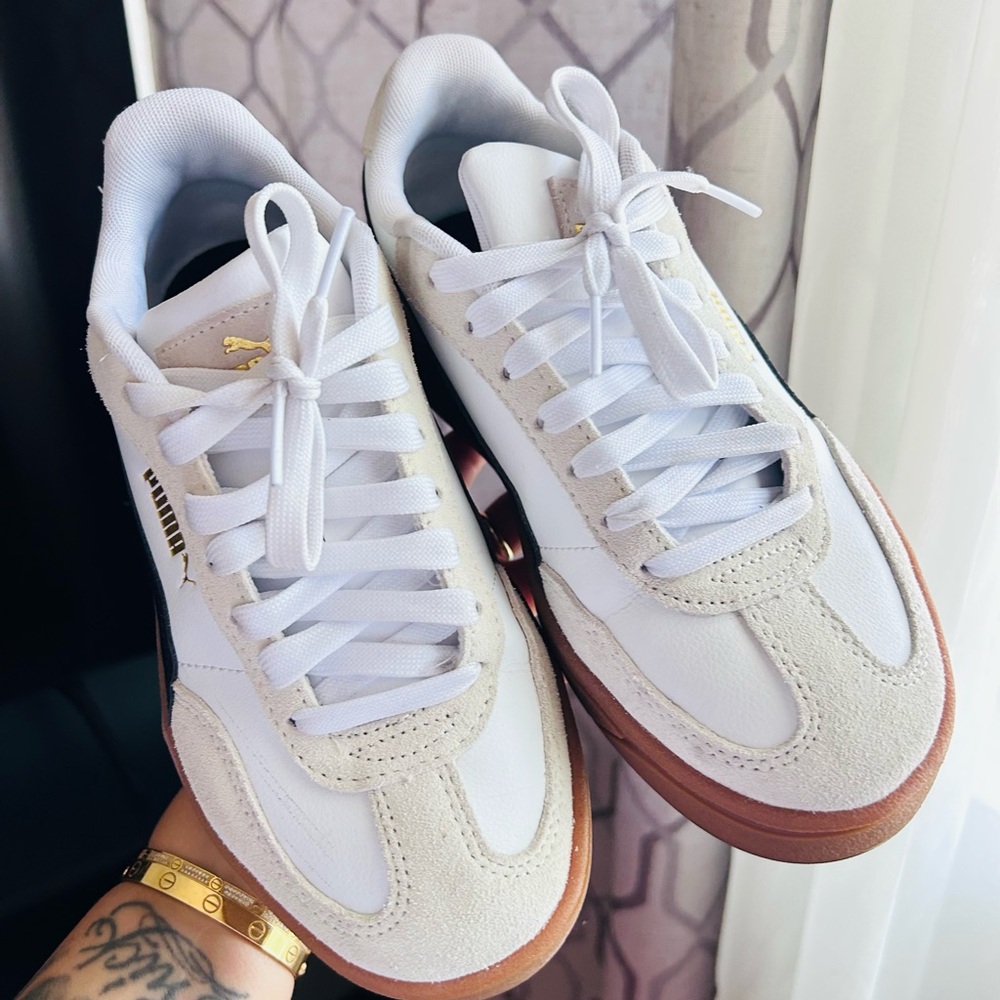 Puma White and Tan Men's Sneakers